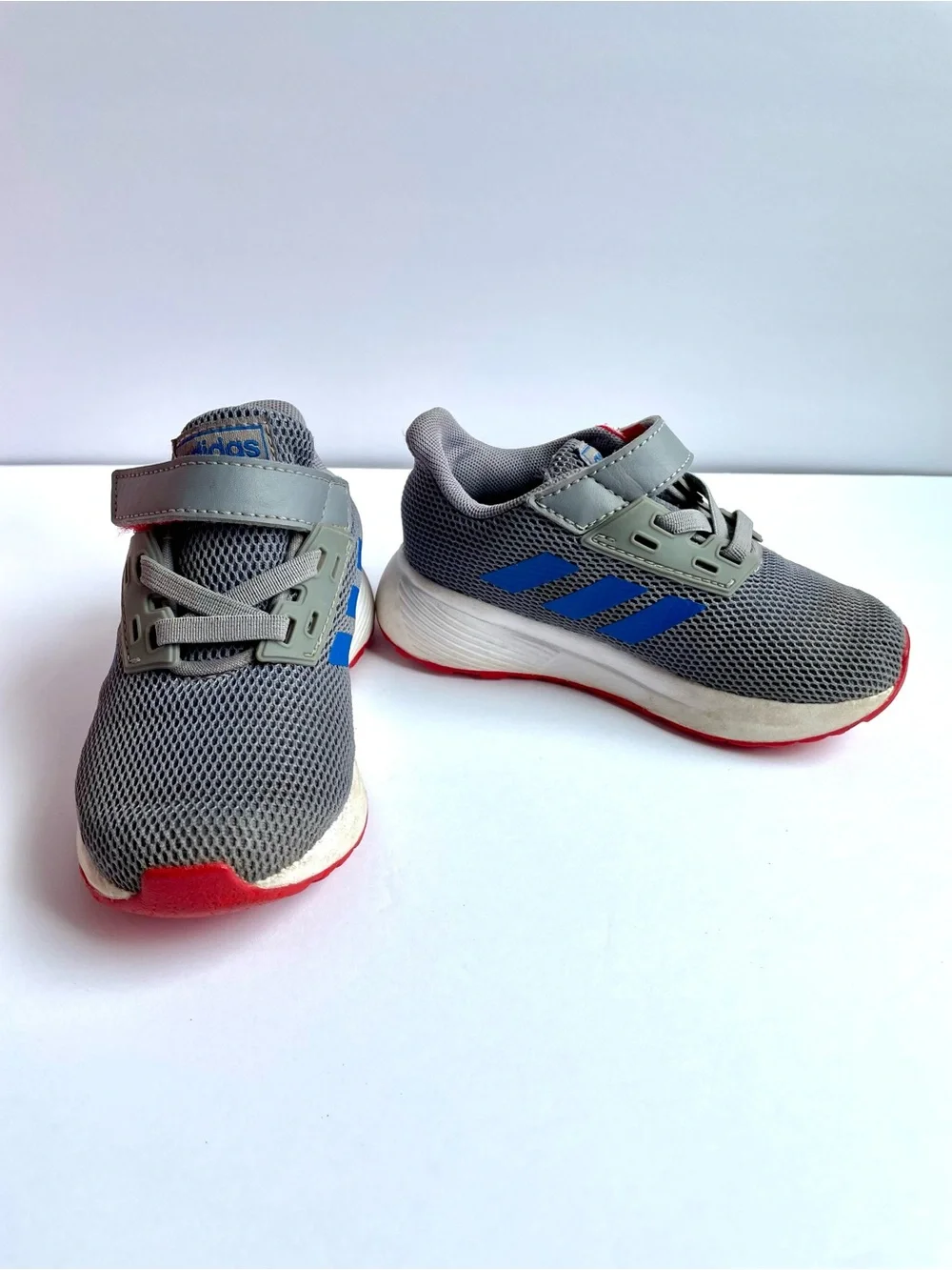 adidas Kids Grey and Blue Sneakers with Red Accents size 7